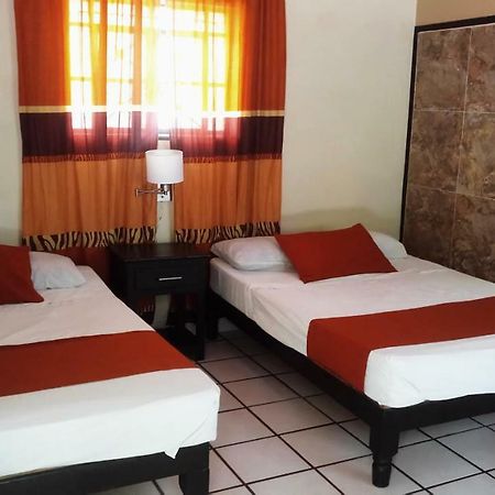 Hotel Brambila Union de Tula Екстериор снимка