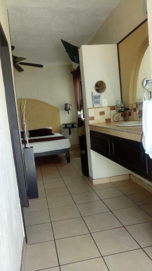 Hotel Brambila Union de Tula Екстериор снимка