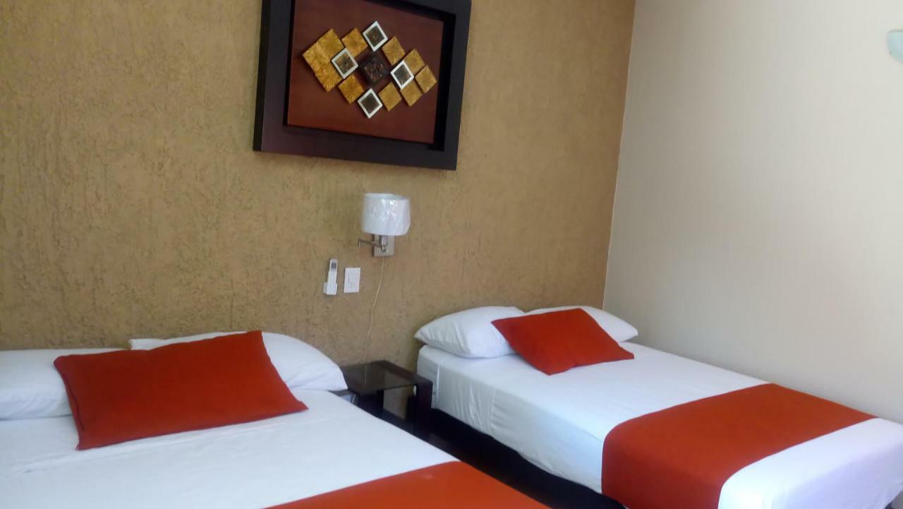 Hotel Brambila Union de Tula Екстериор снимка