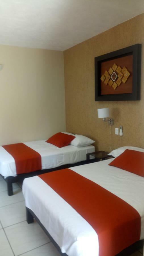 Hotel Brambila Union de Tula Екстериор снимка