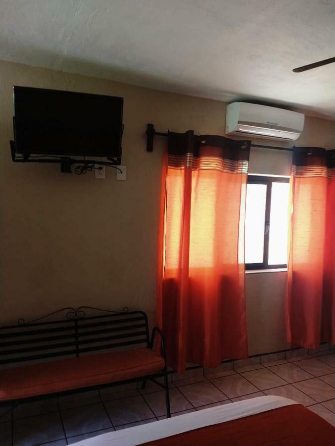 Hotel Brambila Union de Tula Екстериор снимка