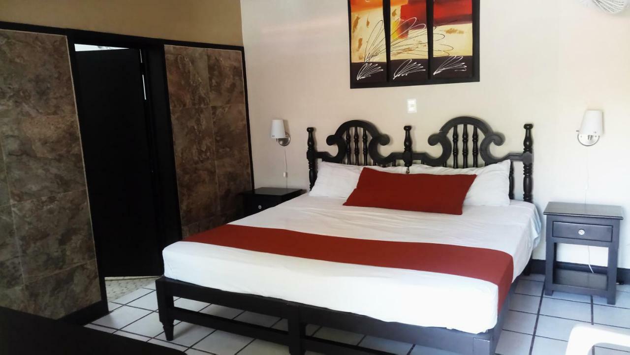 Hotel Brambila Union de Tula Екстериор снимка