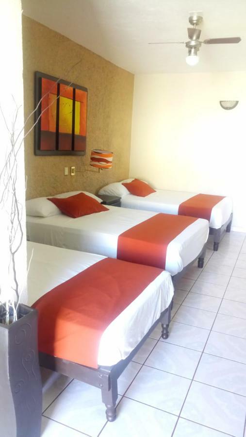 Hotel Brambila Union de Tula Екстериор снимка